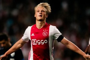 欧宝体育sports-包含今夜荷甲焦点战，阿贾克斯调整名单，悬念犹存，团队化学反应显著的词条-欧宝体育sports