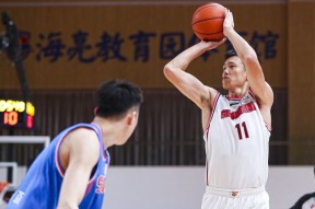 欧宝体育app-广东宏远迎西甲关键赛，转会期调整名单，引发热议，资深球员宣示担当-欧宝体育app